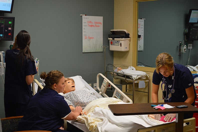 LỘ TRÌNH HỌC ĐIỀU DƯỠNG (NURSING) TẠI ELMHURST UNIVERSITY VỚI CHI PHÍ TIẾT KIỆM DÀNH CHO SINH VIÊN VIỆT NAM 